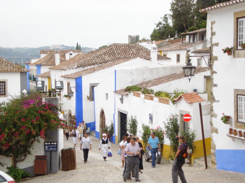 Lisbon: Fátima, Nazaré, Óbidos & São Martinho do Porto Tour - Óbidos: Portugal’s Medieval Favorite