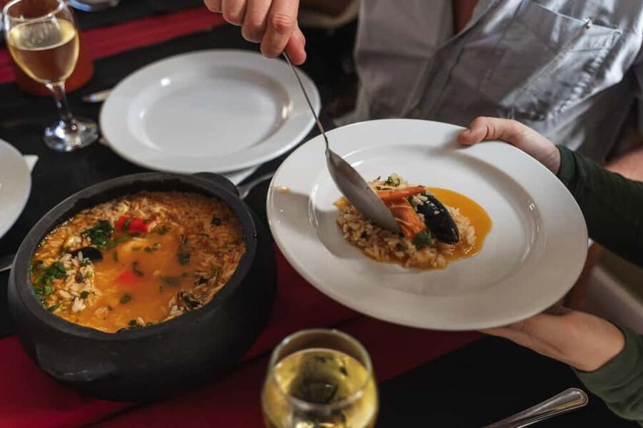Lisbon: Food Crawl Walking Tour with Local Tastings - Baixa, St. Dominic’s Square, and Rossio