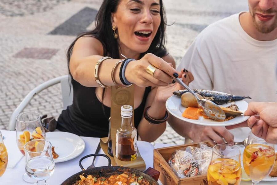 Lisbon: Food Tour with Local Tastings and Drinks - Rossio and Praça Dom Pedro IV