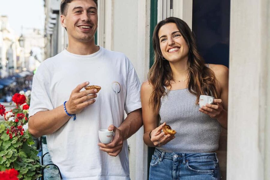 Lisbon: Food Tour with Local Tastings and Drinks - Ginjinha, vinho verde, and the four-drink lineup