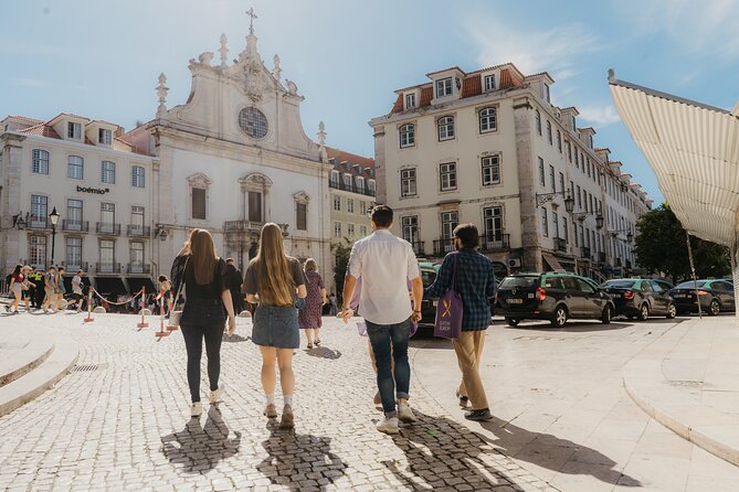 Lisbon Food & Tuk Tuk Tour with Eating Europe - Finishing with Lisbon’s essential pastry