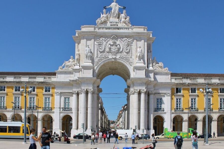 Lisbon: Full-Day Private Walking Sightseeing Tour - What the private format is really worth