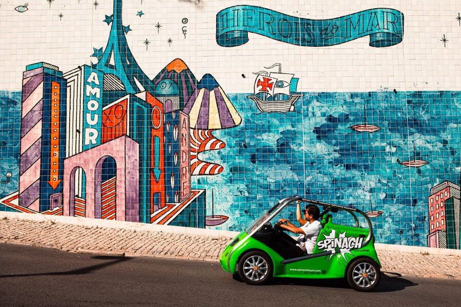 Lisbon: GPS-Guided Spinach Tour by Electric Car - Is the Spinach car easy and safe to drive?