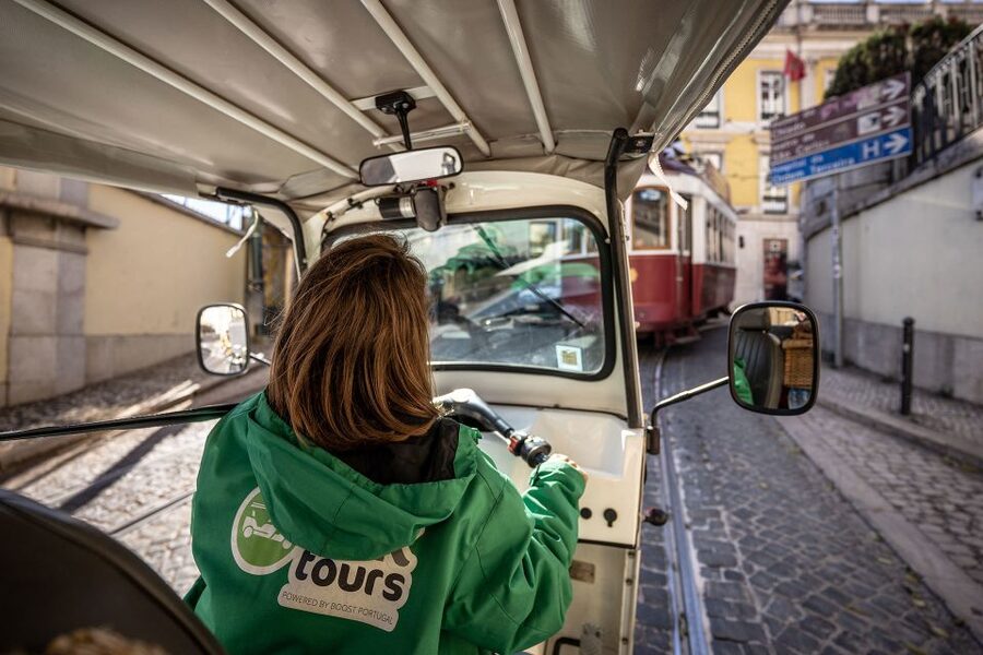 Lisbon: Guided Tuk-Tuk Tour Along the Historic Tram Line 28 - Carmo Square and Lisbon’s revolution