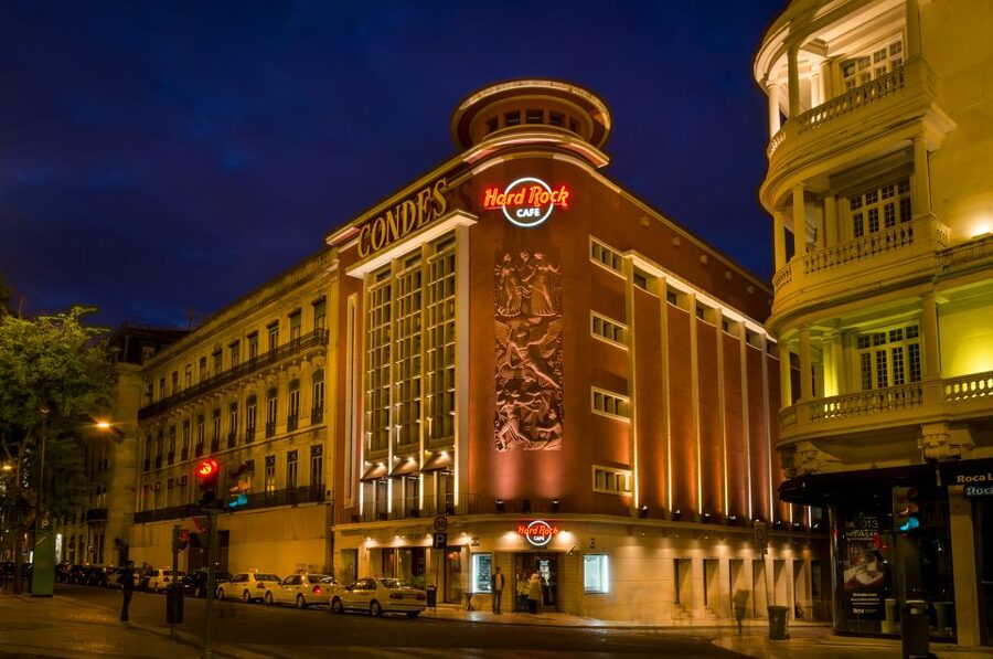 Lisbon: Hard Rock Cafe Experience - What priority seating really gives you