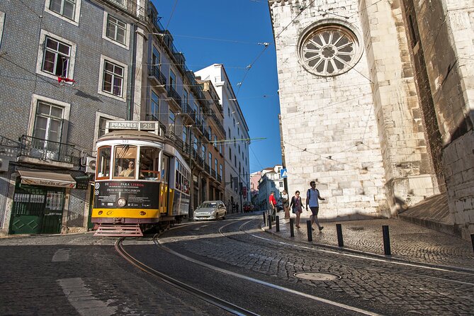 Lisbon Highlights - Private Tour with Van and Local Guide - Lisbon Cathedral and the old city’s layers