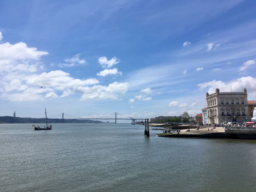 Lisbon: Hills, Alfama, and Mouraria Tour by Electric Bike - Key points to know before booking