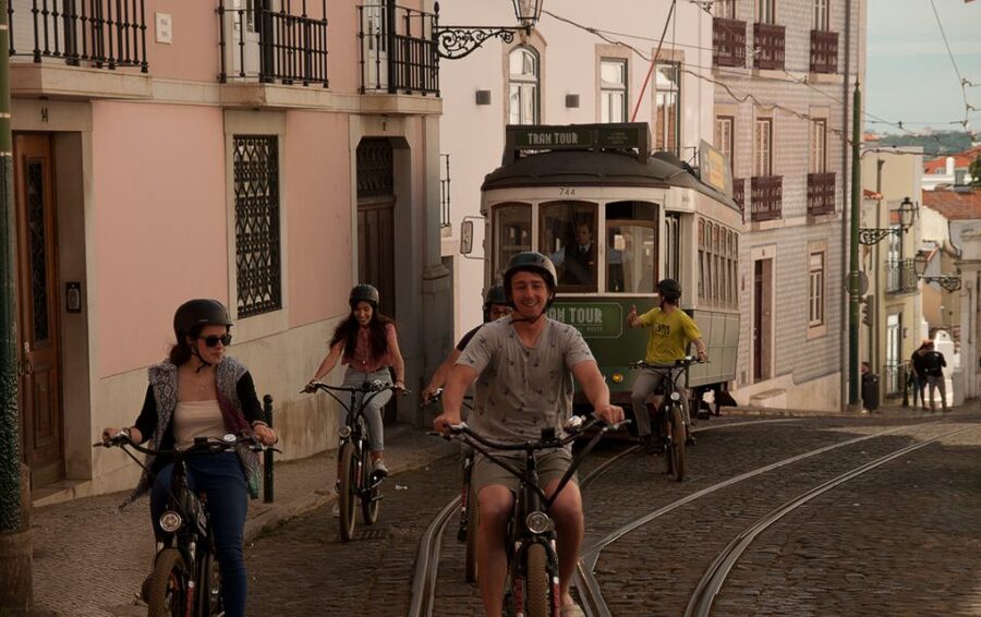 Lisbon: Hills, Alfama, and Mouraria Tour by Electric Bike - What the guides add to the ride