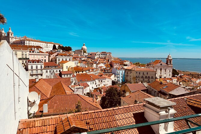 Lisbon: Historic City Tour by Tuk-Tuk - Why a tuk-tuk works so well in Lisbon’s old quarters