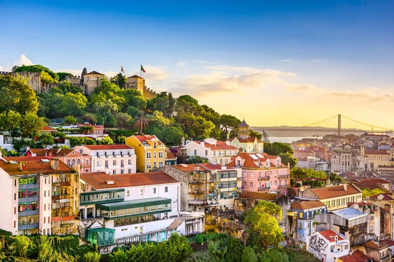 Lisbon: Historical Tour on a Tukxi - Pickup, group size, and timing