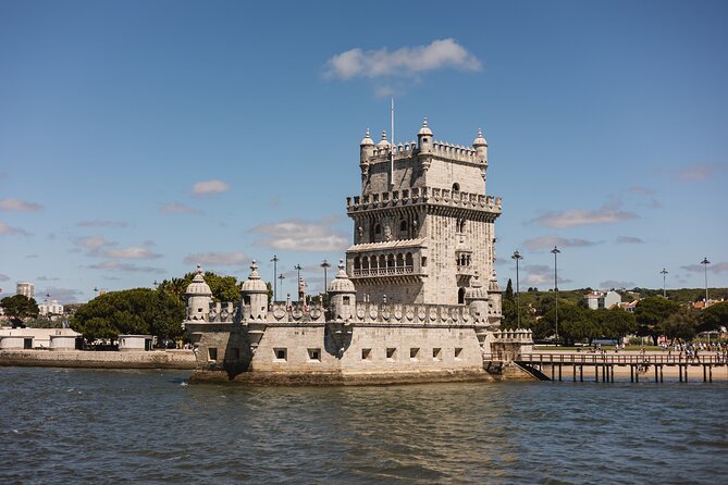 Lisbon Hop-On Hop-Off Tour: 48-Hour in Belém & Modern Lisbon - Audio commentary, comfort, and boarding realities