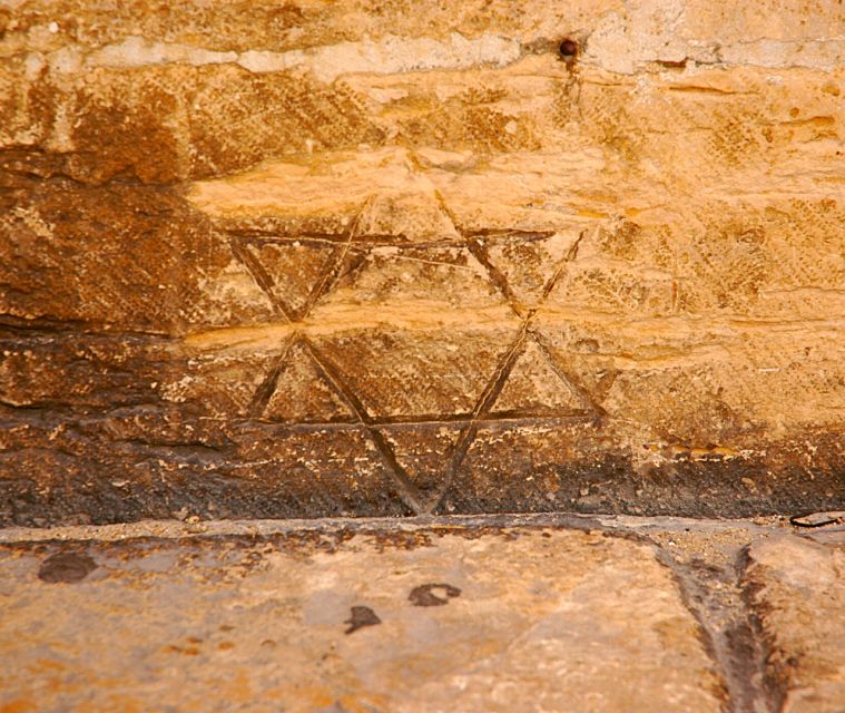 Lisbon: Jewish History Tour of Lisbon - Baixa and the painful history of forced conversion