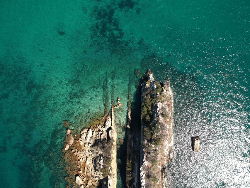 Lisbon: Kayaking and Snorkeling Adventure - Getting equipped at Portinho da Arrábida