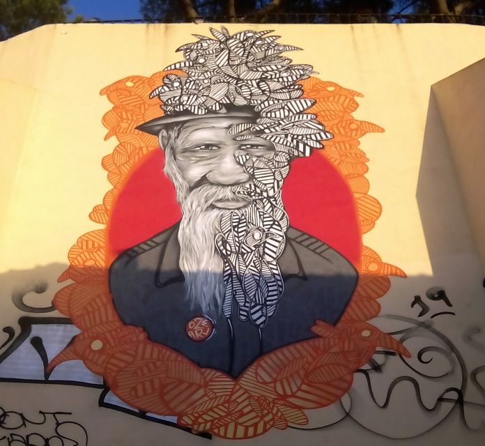 Lisbon: Kickstart Street Art Walking Tour - What the 90-minute walk feels like