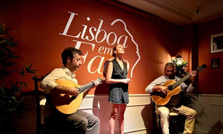 Lisbon: Live Fado Show with Port Wine in Historic Center - Key points at a glance