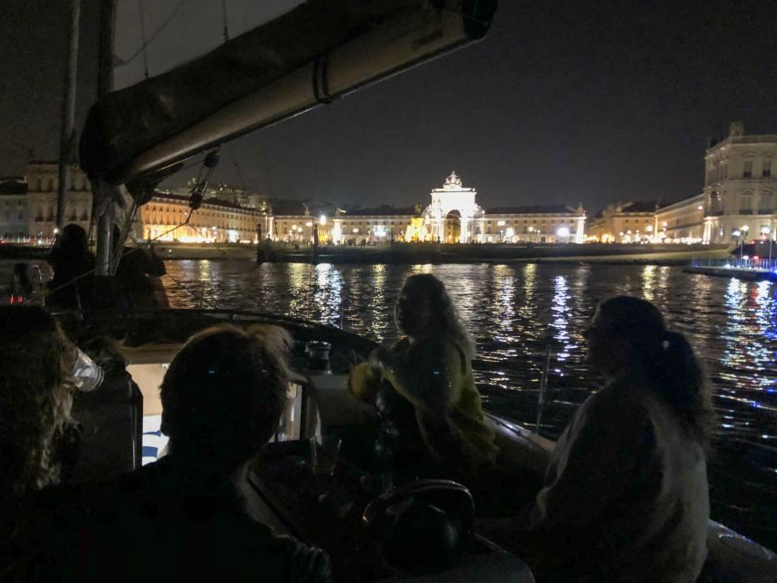 Lisbon: Luxury Sailboat Cruise at Night - Passing under the 25 de Abril Bridge