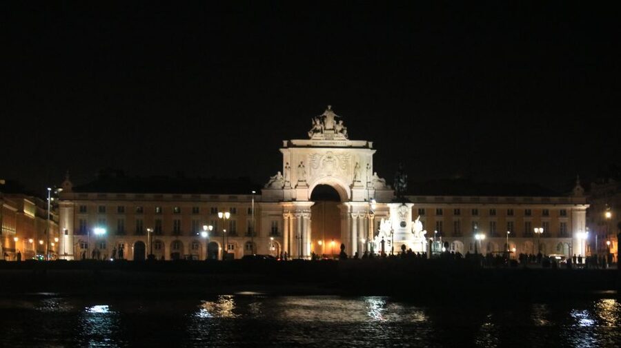 Lisbon: Luxury Sailboat Cruise at Night - Is $43 a fair price?