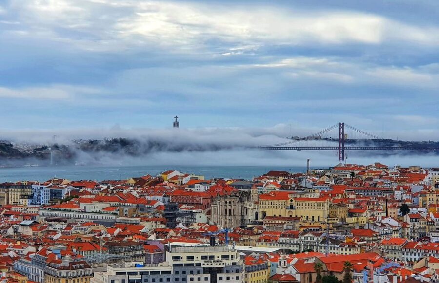 Lisbon: Old Town TukTuk Tour and Scenic Viewpoints in Alfama - What the $35 price means