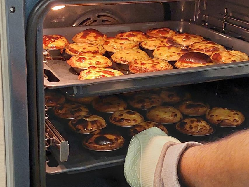 Lisbon: Pasteis de Nata Baking Class - Entering the private courtyard kitchen
