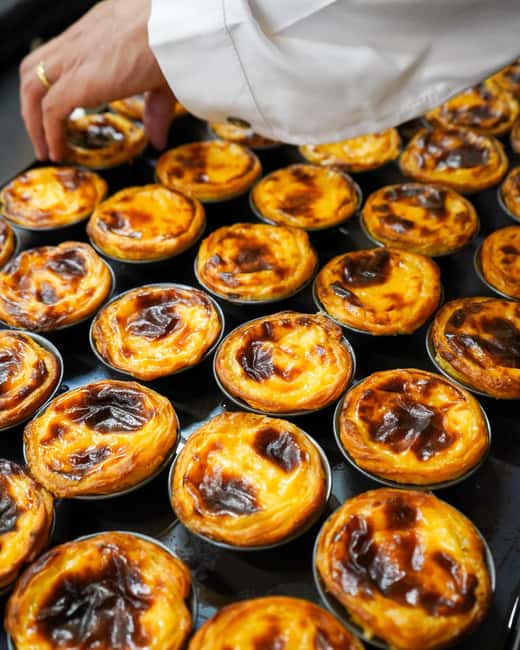 Lisbon: Pastel de Nata Masterclass at a Real Bakery - Making the custard and using the professional oven