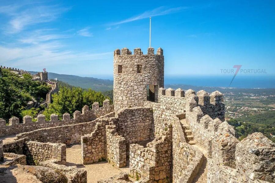 Lisbon: Pena Palace, Moorish Castle, Qta. Regaleira & Sintra - Cascais makes a relaxed finish