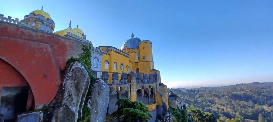 Lisbon: Pena Palace, Regaleira, Sintra, and Cascais Day Trip - Should you book this Sintra and Cascais tour?