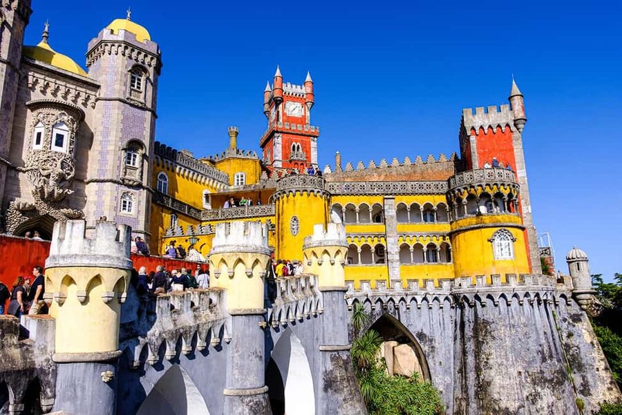 Lisbon: Pena Palace, Sintra, Cabo da Roca & Cascais Day Tour - Who should book this Sintra and coast tour?