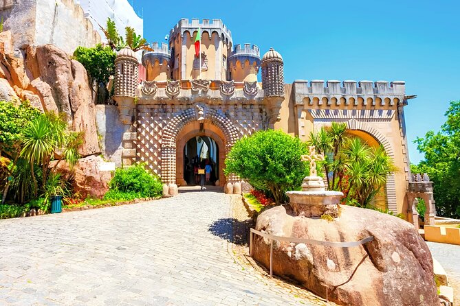Lisbon: Pena Palace, Sintra CaboRoca Cascais Day Tour Small Group - Cabo da Roca: Big Atlantic Views in a Short Stop