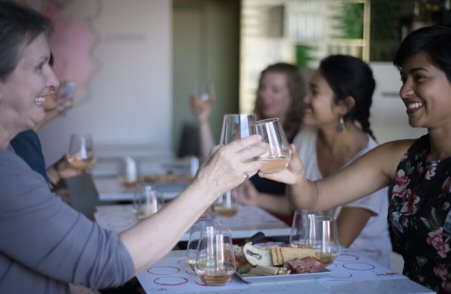 Lisbon: Portuguese Wine and Cheese Tasting with Lunch - What the two-hour schedule feels like