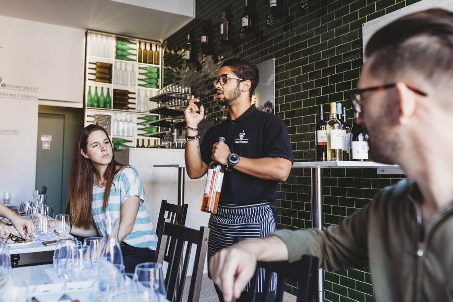 Lisbon: Portuguese Wine and Cheese Tasting with Lunch - Who should book this Lisbon tasting?