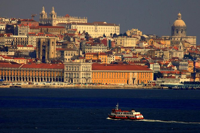 Lisbon Private And Customizable Half-Day Tour - Lisbon Cathedral and the oldest streets