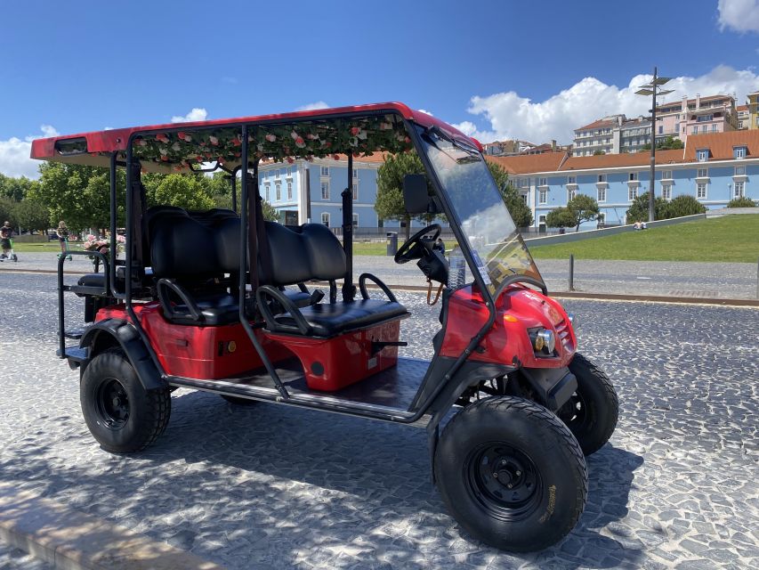 Lisbon: Private City Sightseeing Tour by Tuk-Tuk - São Vicente, the Pantheon, and the flea market