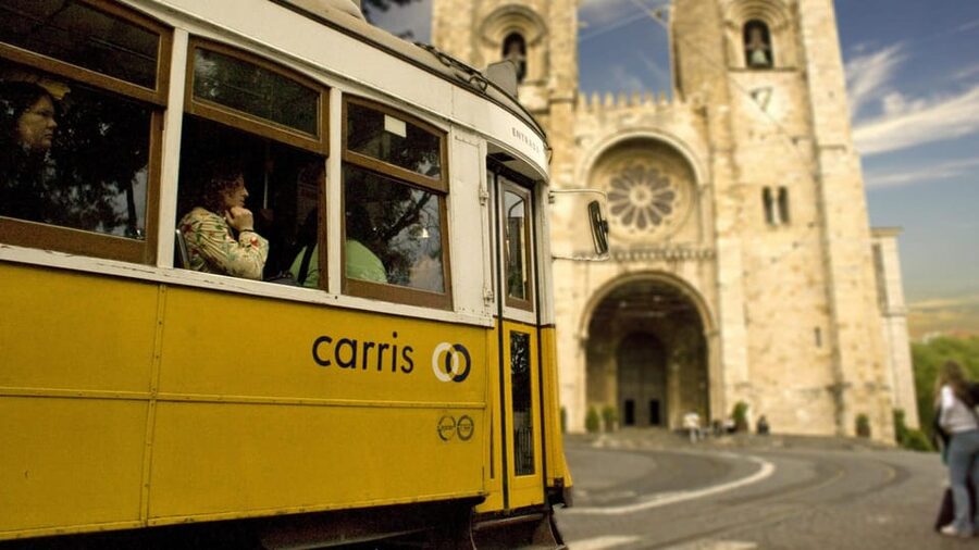 Lisbon: Private City Tour by Tuk-Tuk - Why a tuk-tuk is a smart Lisbon introduction