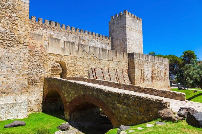 Lisbon Private Food Tour – Taste 10+ Local Dishes & Wines - Key points to know before booking
