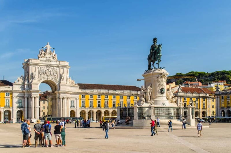 Lisbon: Private Grand Experience City Tour - Key points at a glance
