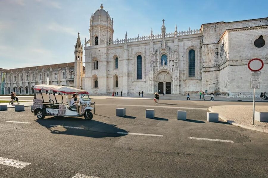 Lisbon: Private Guided Tuk-Tuk Tour with Hotel Pickup - Guides, flexibility, and the human side of the tour