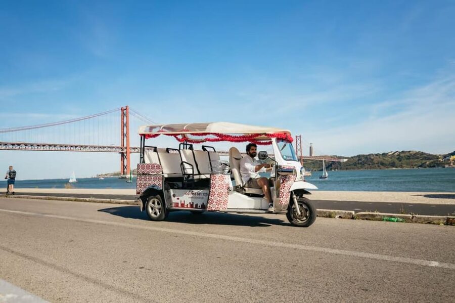 Lisbon: Private Guided Tuk-Tuk Tour with Hotel Pickup - Rossio Square and the Santa Justa Lift