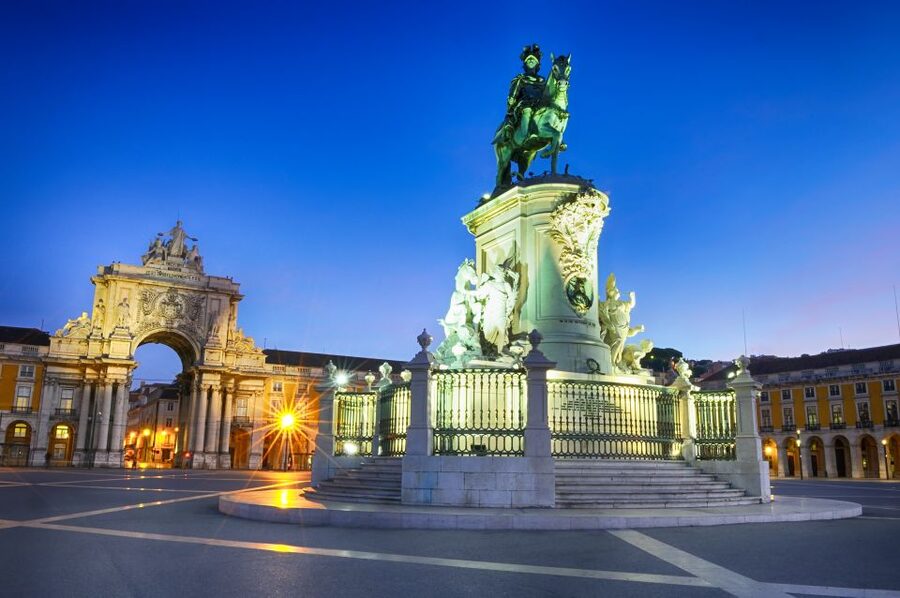 Lisbon: Private Half-Day Tour with Hotel Pickup - Pastéis de Belém and the sweet pause