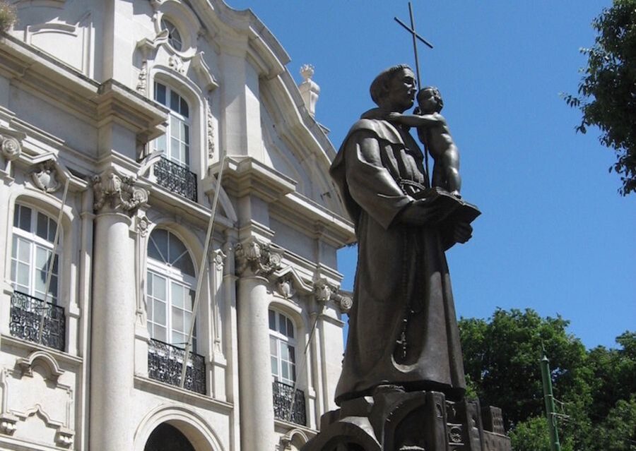 Lisbon: Private Historic Tour by Eco Tuk Tuk - Senhora do Monte gives you the big Lisbon view
