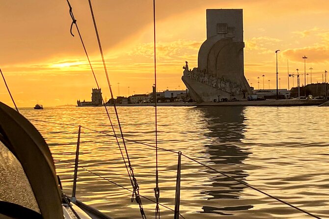 Lisbon Private Luxury Boat Tour with Welcome Drink - Praça do Comércio from the river