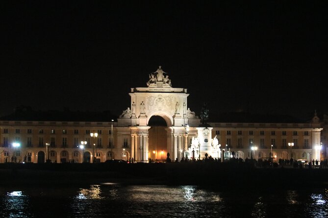 Lisbon Private Luxury Boat Tour with Welcome Drink - Alfama from the water