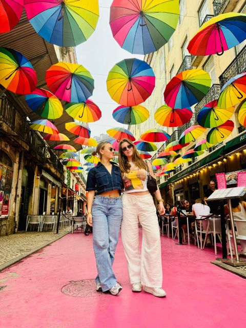 Lisbon: Private Sightseeing Tour by Tuk-Tuk - Lisbon Cathedral and the first climb