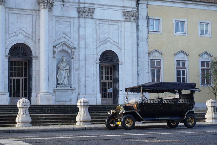 Lisbon: Private Sightseeing Tour in a Vintage Tuk Tuk - The 4-hour route and a full look at Belém