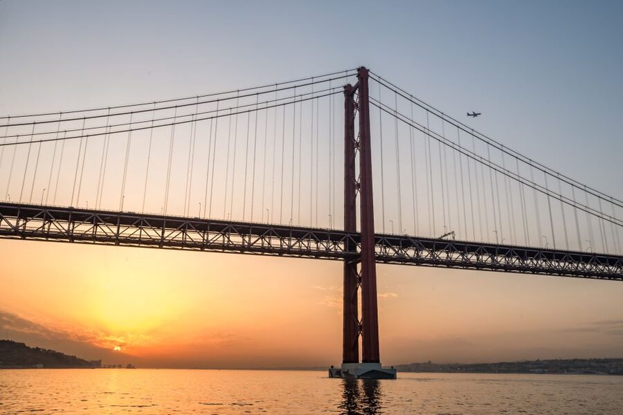 Lisbon: Private Sunset Cruise on the Tagus River with Drink - Key points to know before you book