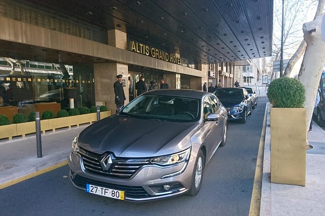 Lisbon Private Transfer to Airport - Who should book this Lisbon transfer?