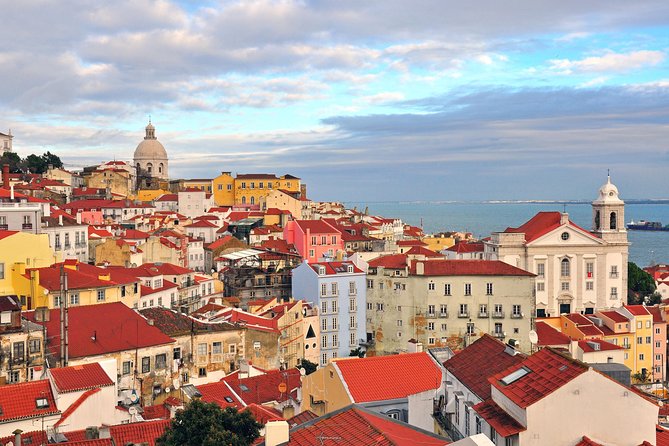 Lisbon Private Tuk Tuk Tour and Hotel Pickup: 2, 3, or 4 Hours - Portas do Sol and Senhora do Monte