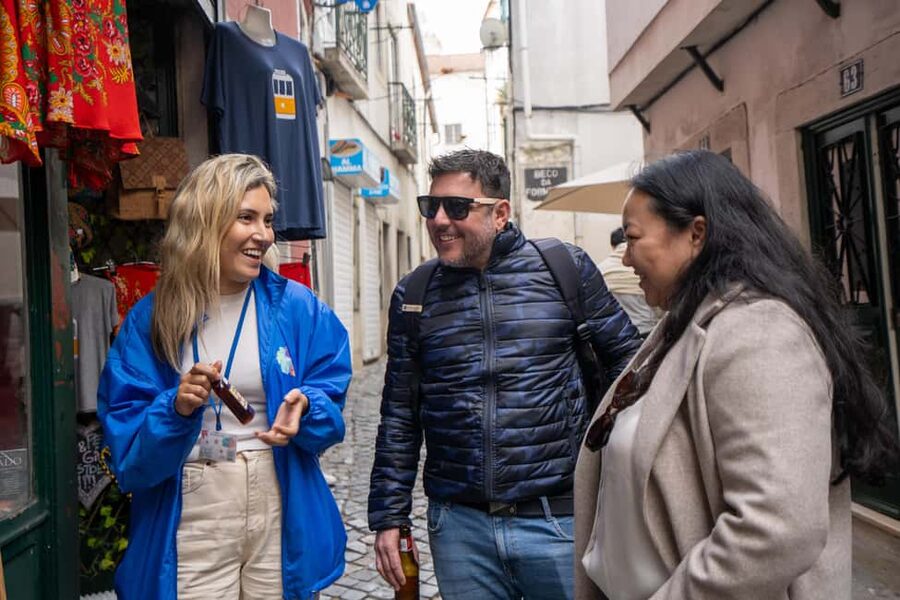 Lisbon: Private Tuk Tuk Tour with Optional Boat Cruise - Key points to know before booking