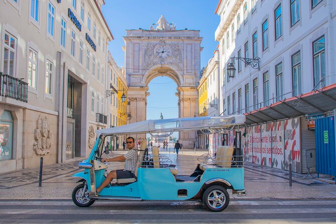 Lisbon Private TukTuk Tour with True Local Guide - Santa Luzia and Portas do Sol: two classic Alfama views
