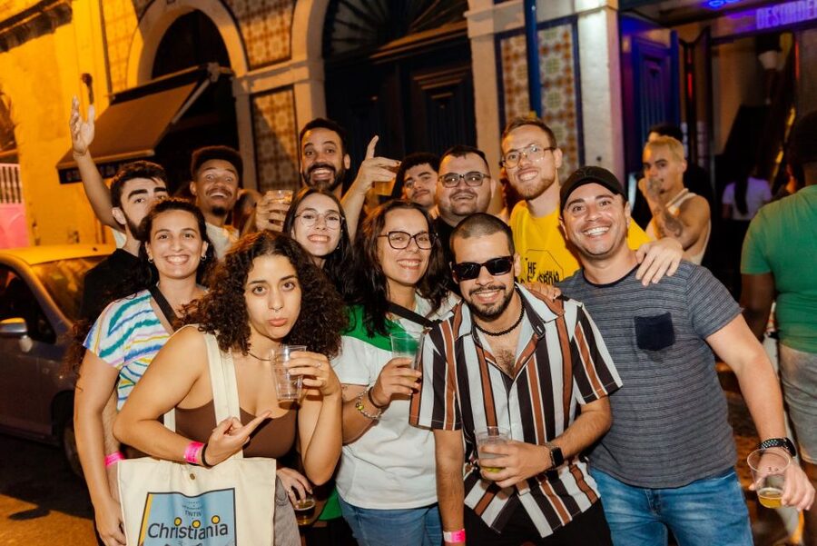 Lisbon: Pub Crawl with Open Bar, Shots & VIP Club Entry - Practical details before you book
