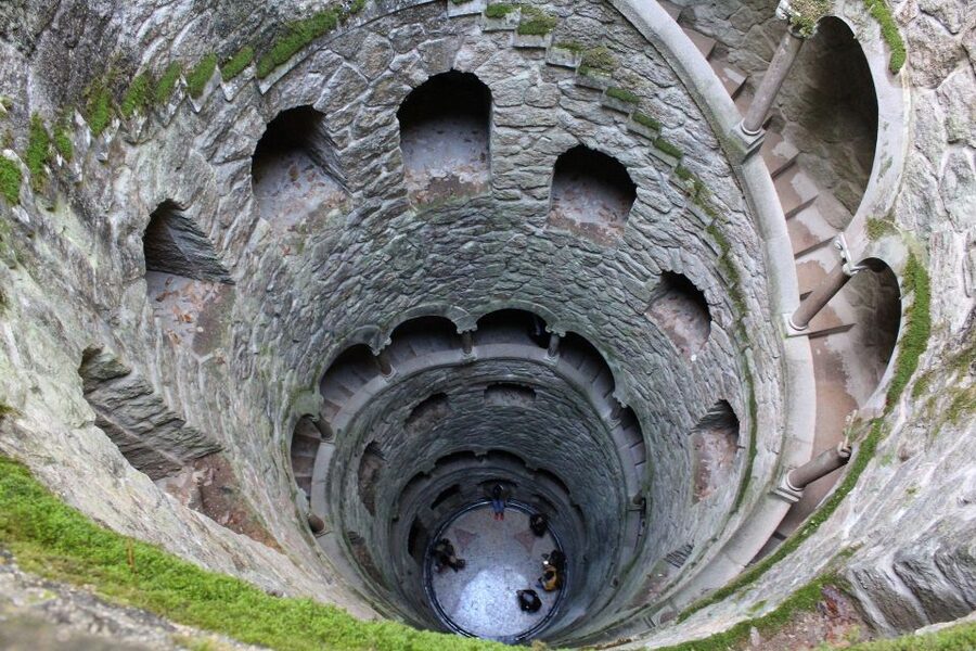 Lisbon: Regaleira, Sintra, Cape Rock & Cascais Day Trip - Two and a half hours for lunch and Sintra on your own